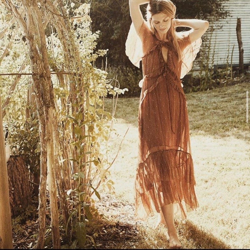 Doen Antoinette dress in Large Tamarillo